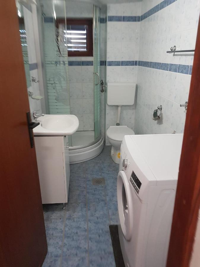 Apartmani Rab - Adrijana & Aleksandra Banjol Exteriör bild