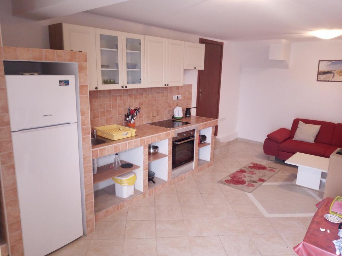 Apartmani Rab - Adrijana & Aleksandra Banjol Exteriör bild