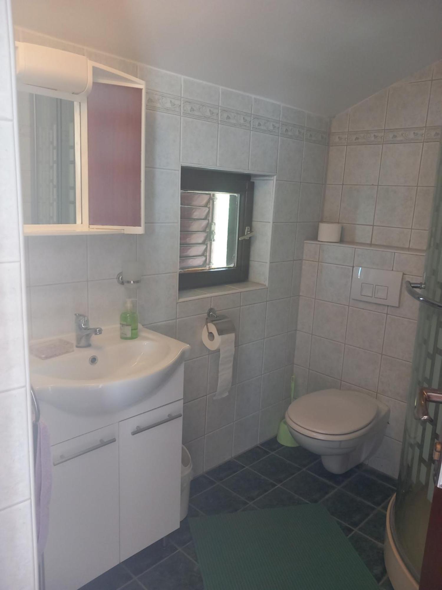 Apartmani Rab - Adrijana & Aleksandra Banjol Rum bild