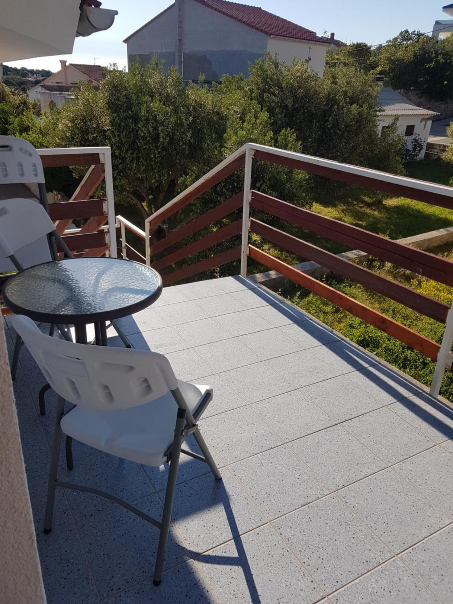 Apartmani Rab - Adrijana & Aleksandra Banjol Rum bild